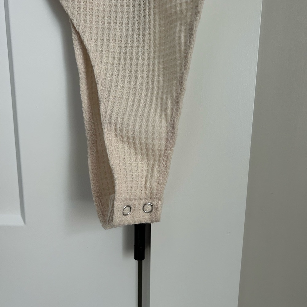 SHEIN Cream Ribbed Body Suit - Picture 3 of 6